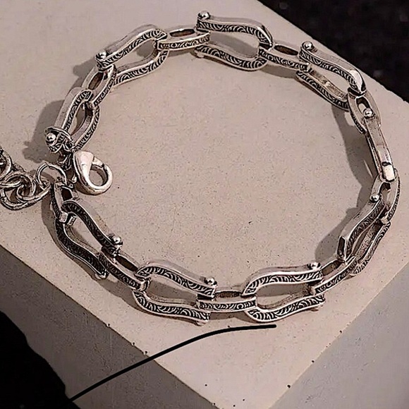 Sterling Silver Horseshoe engraved Bracelet HorseBit Snaffle Bit D Ring Stirrup - Picture 1 of 4